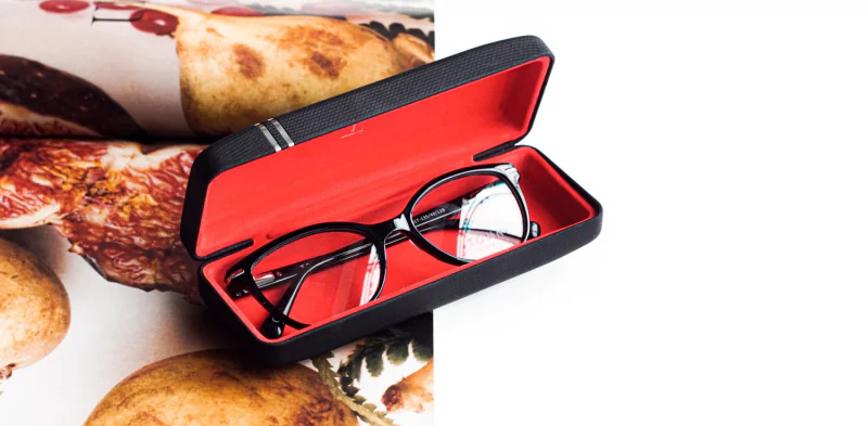 TONNY eyeglasses case E-1.6.1