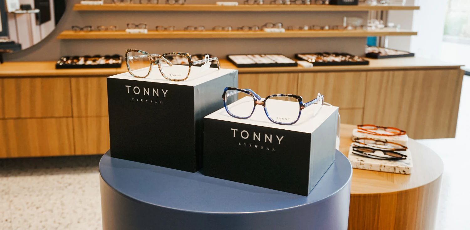 Black display 1/3 for glasses (10cm)